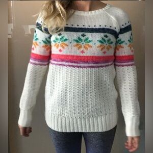 American Eagle Outfitters Jegging Sweater White Patterned Knit Sweater Small
